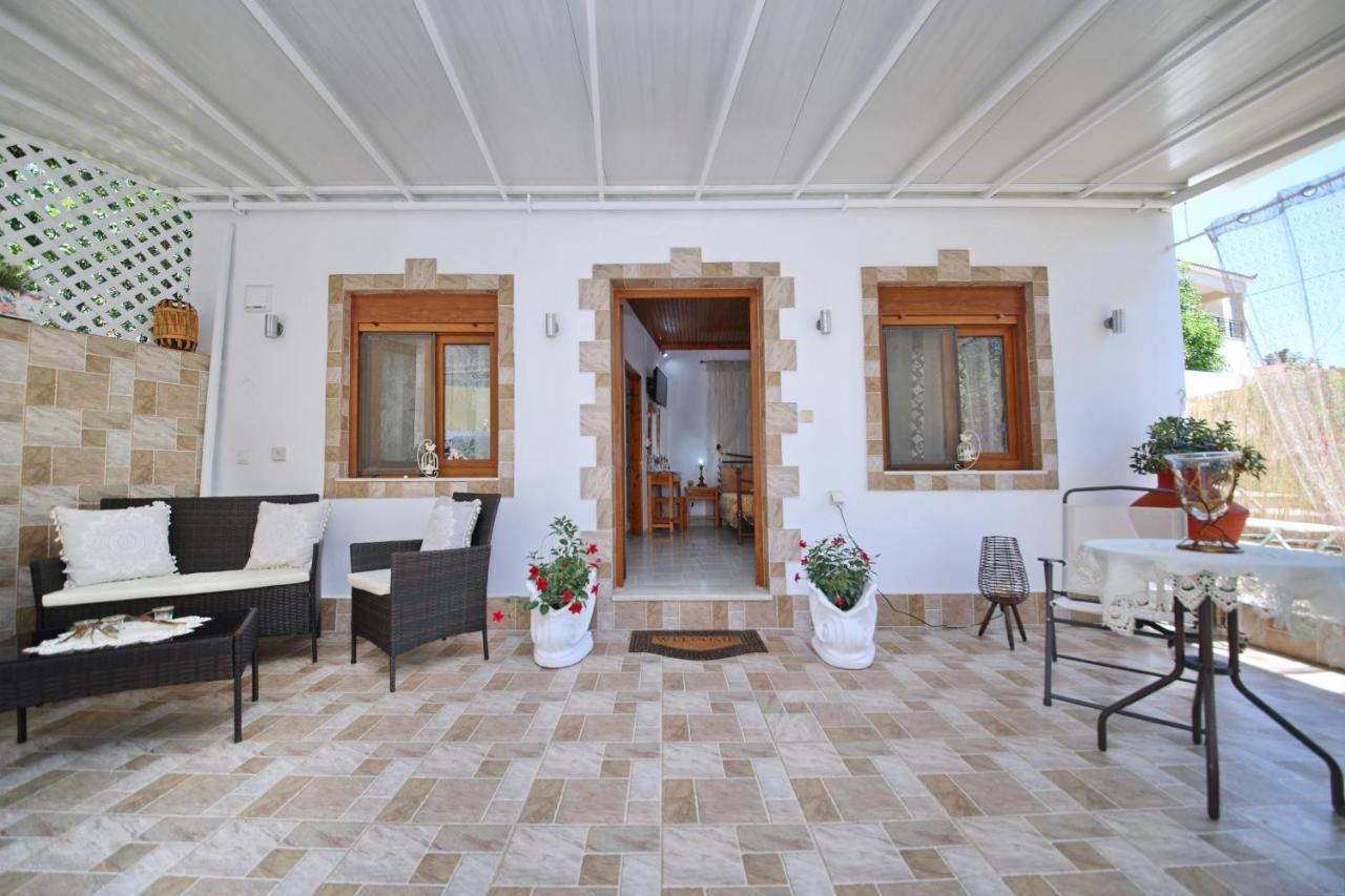 Vasia'S Small Villa Skopelos stad Exteriör bild