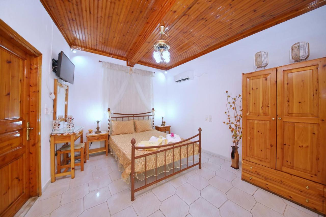 Vasia'S Small Villa Skopelos stad Exteriör bild
