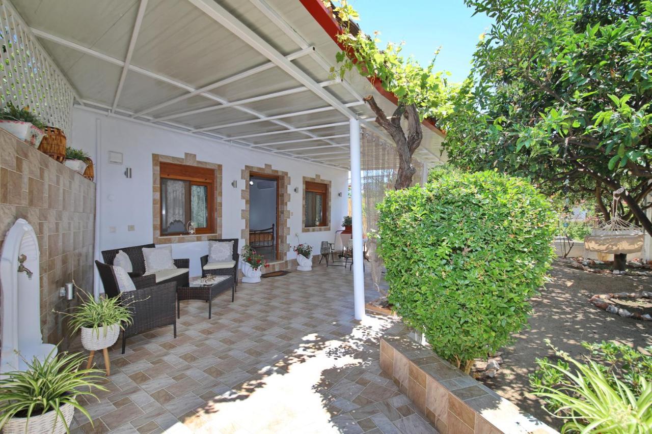 Vasia'S Small Villa Skopelos stad Exteriör bild