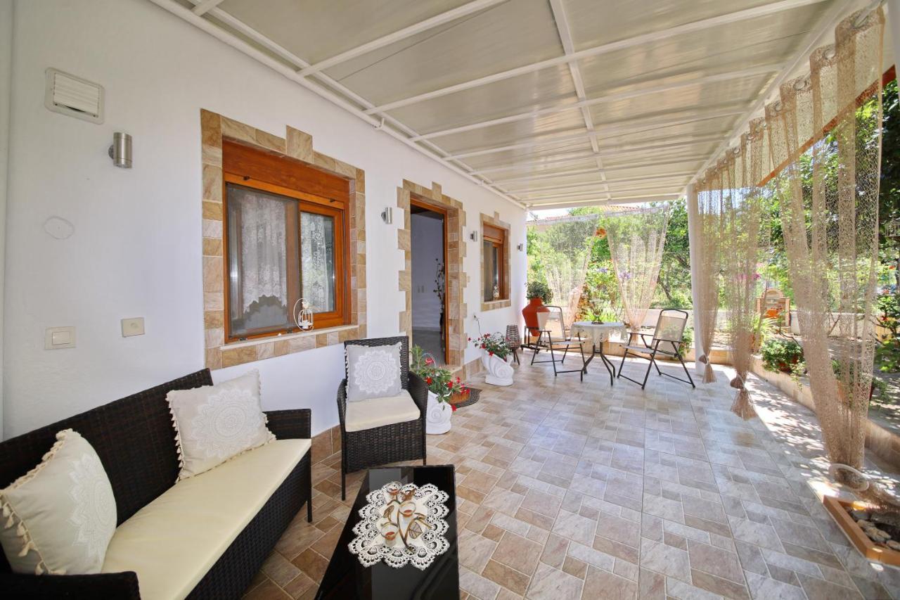 Vasia'S Small Villa Skopelos stad Exteriör bild